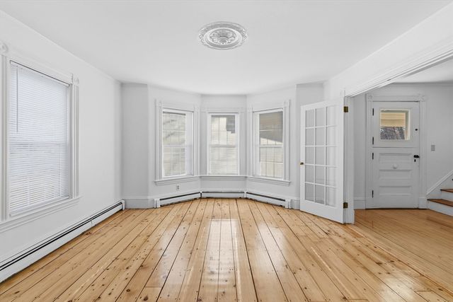 10 Charles St, West Bridgewater, MA 02379