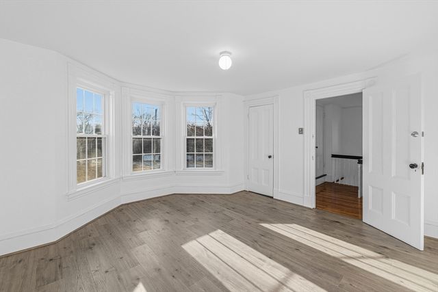 10 Charles St, West Bridgewater, MA 02379