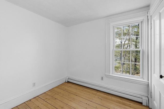 10 Charles St, West Bridgewater, MA 02379