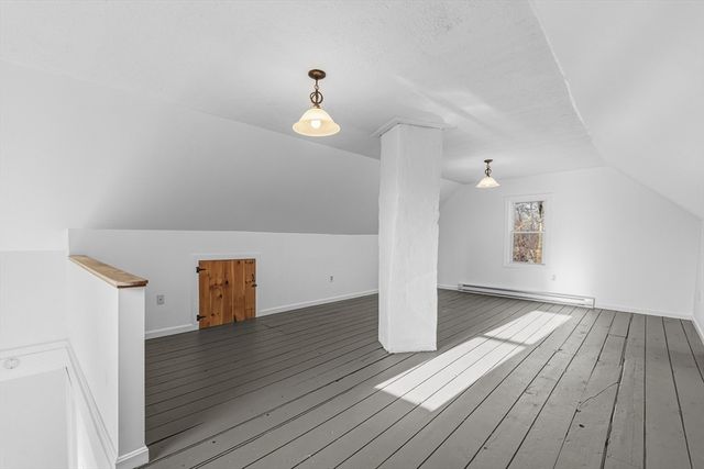 10 Charles St, West Bridgewater, MA 02379