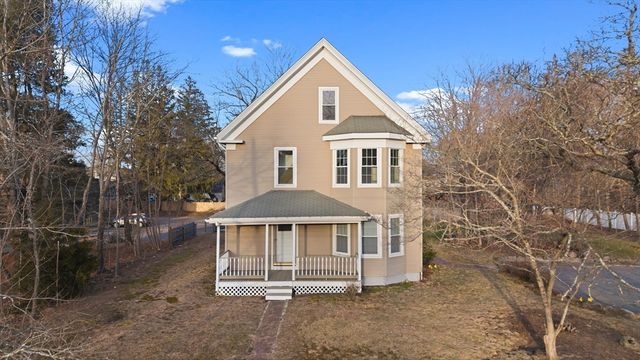 10 Charles St, West Bridgewater, MA 02379