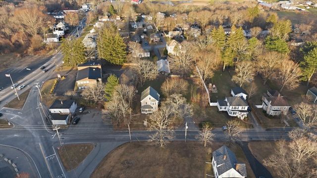 10 Charles St, West Bridgewater, MA 02379