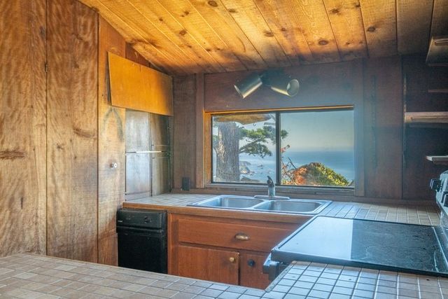 36260 Highway 1, Monterey, CA 93940