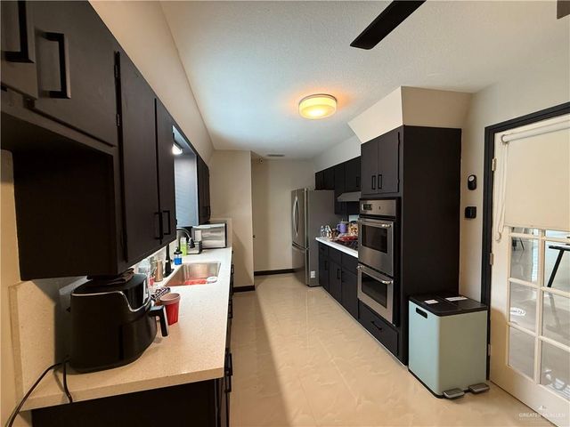 1711 Savannah Avenue, Mcallen, TX 78503