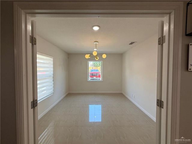 1711 Savannah Avenue, Mcallen, TX 78503