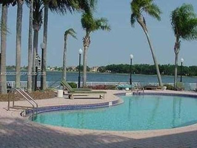 2831 N Oakland Forest Dr 208, Oakland Park, FL 33309