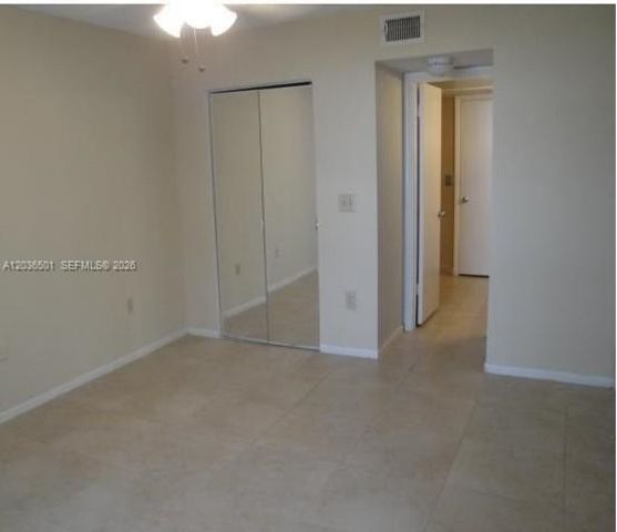 2831 N Oakland Forest Dr 208, Oakland Park, FL 33309
