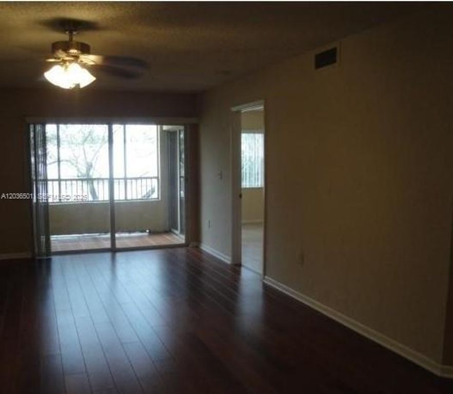 2831 N Oakland Forest Dr 208, Oakland Park, FL 33309