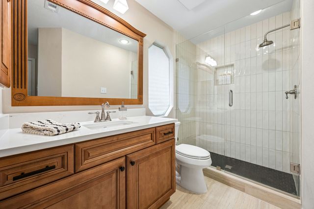 1300 Edgewood Court, Carrollton, TX 75007