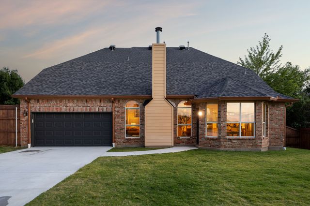 1300 Edgewood Court, Carrollton, TX 75007