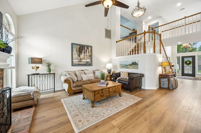1300 Edgewood Court, Carrollton, TX 75007