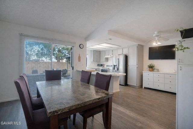 6147 Katrina Pl Place, Palmdale, CA 93552