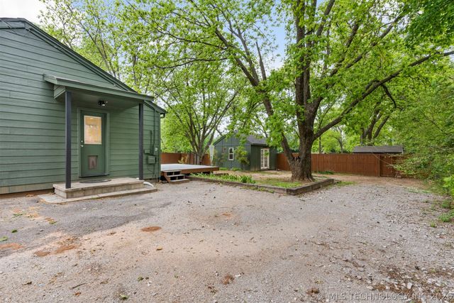 7925 E 129th Street S, Bixby, OK 74008