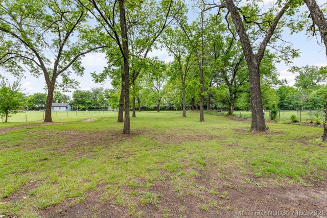 7925 E 129th Street S, Bixby, OK 74008