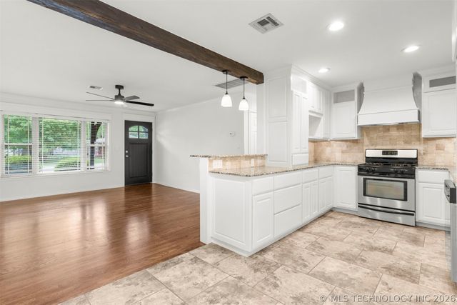 7925 E 129th Street S, Bixby, OK 74008