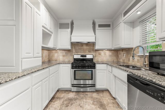 7925 E 129th Street S, Bixby, OK 74008