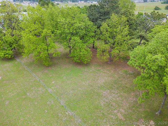 7925 E 129th Street S, Bixby, OK 74008