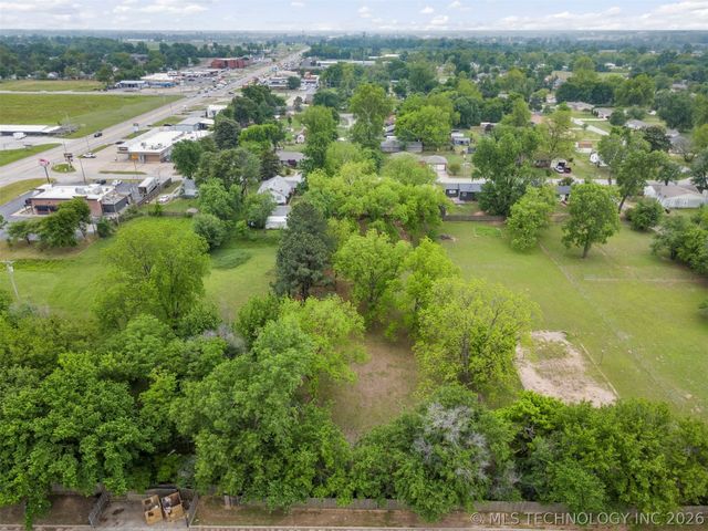 7925 E 129th Street S, Bixby, OK 74008