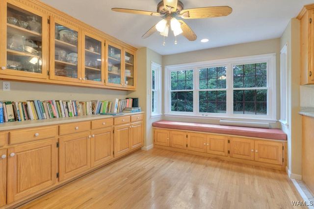 17385 Spencers Cove Rd, Northport, AL 35475