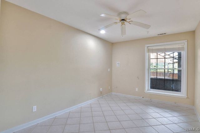 17385 Spencers Cove Rd, Northport, AL 35475