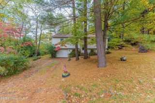 67 Oak Leaf Drive, Stuyvesant, NY 12173