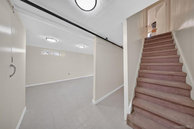 146-18 Kalmia Avenue, Flushing, NY 11355