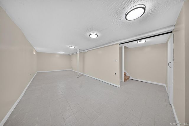 146-18 Kalmia Avenue, Flushing, NY 11355