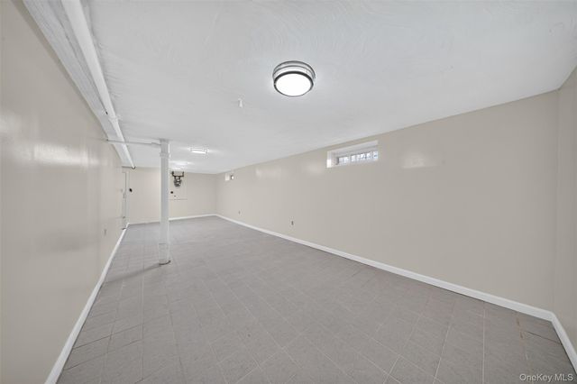 146-18 Kalmia Avenue, Flushing, NY 11355