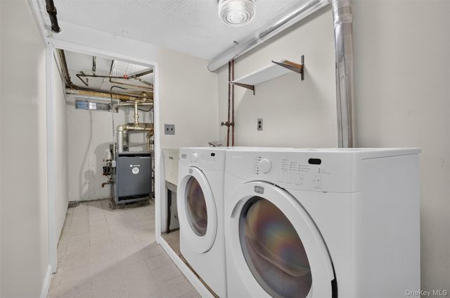 146-18 Kalmia Avenue, Flushing, NY 11355
