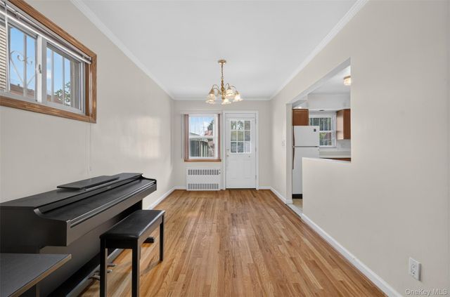 146-18 Kalmia Avenue, Flushing, NY 11355