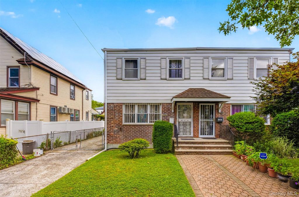 146-18 Kalmia Avenue, Flushing, NY 11355