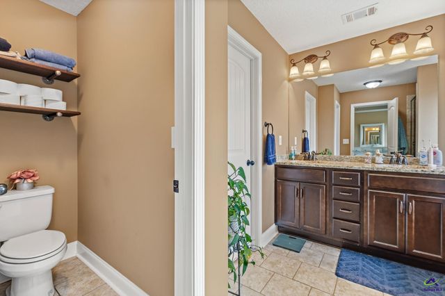 105 Brooke Court, Byron, GA 31008