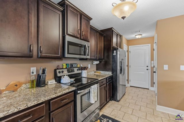 105 Brooke Court, Byron, GA 31008