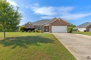 105 Brooke Court, Byron, GA 31008