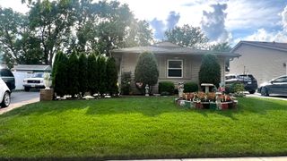 716 Ashton Avenue, Romeoville, IL 60446
