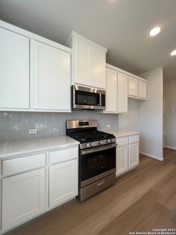 16630 DAYLIGHT LN, Schertz, TX 78154