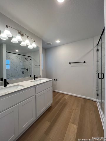 16630 DAYLIGHT LN, Schertz, TX 78154