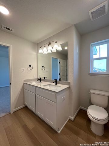 16630 DAYLIGHT LN, Schertz, TX 78154