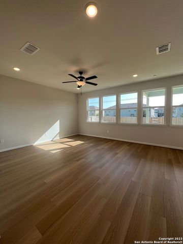 16630 DAYLIGHT LN, Schertz, TX 78154