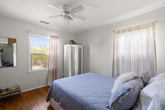 2004 Crenshaw, San Diego, CA 92105