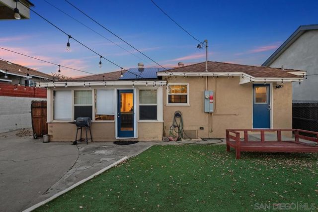 2004 Crenshaw, San Diego, CA 92105