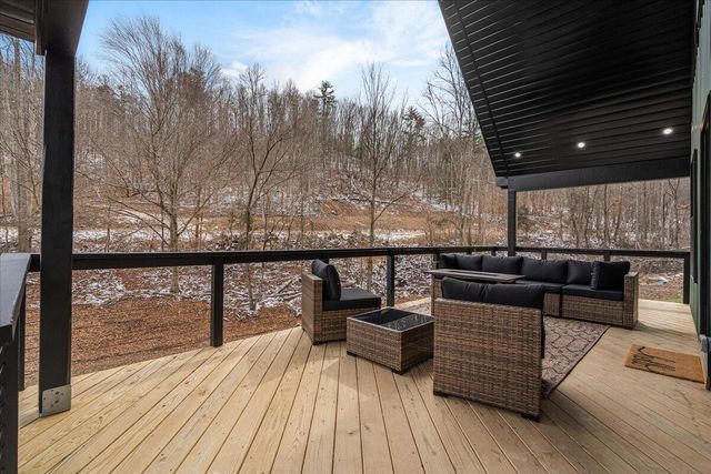 54 Germead Road, Stanton, KY 40380