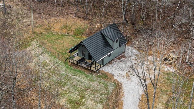 54 Germead Road, Stanton, KY 40380