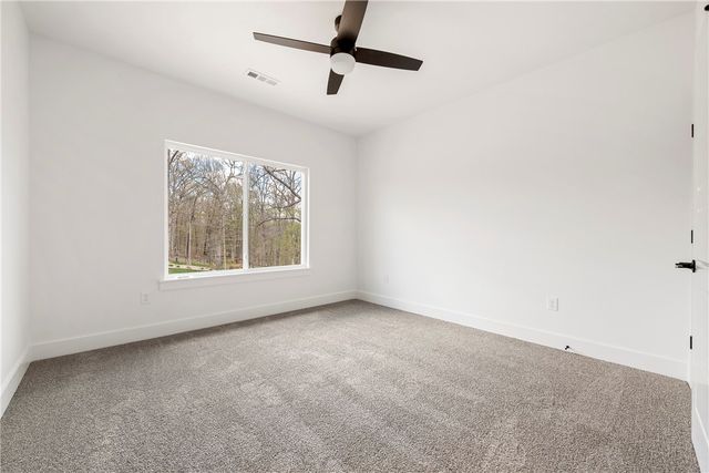 10 Knebworth Drive, Bella Vista, AR 72714