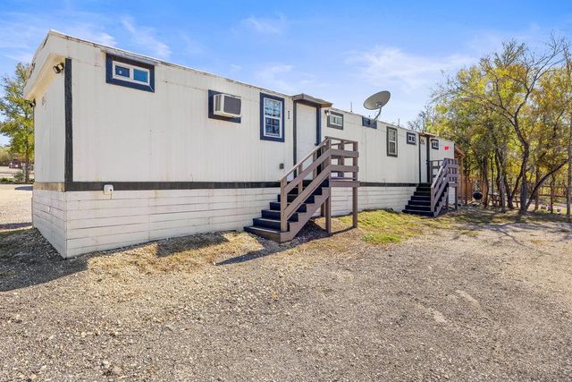 2540 FM 20, Red Rock, TX 78662