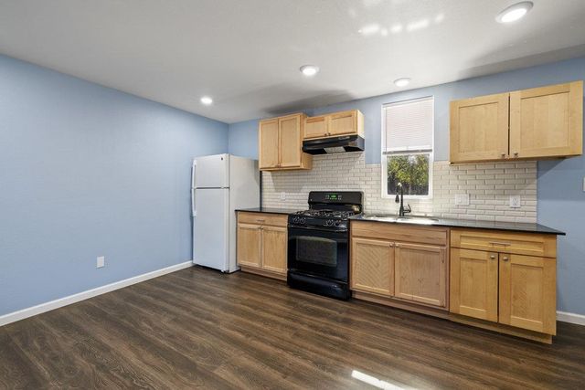 2540 FM 20, Red Rock, TX 78662