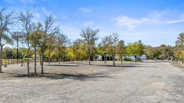 2540 FM 20, Red Rock, TX 78662