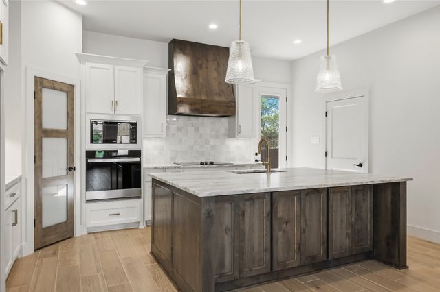 917 Boston Lane, River Oaks, TX 76114
