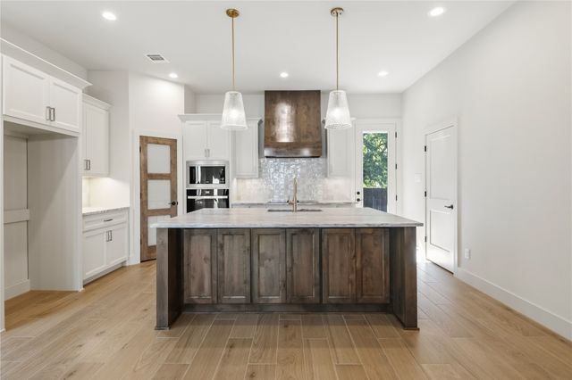 917 Boston Lane, River Oaks, TX 76114