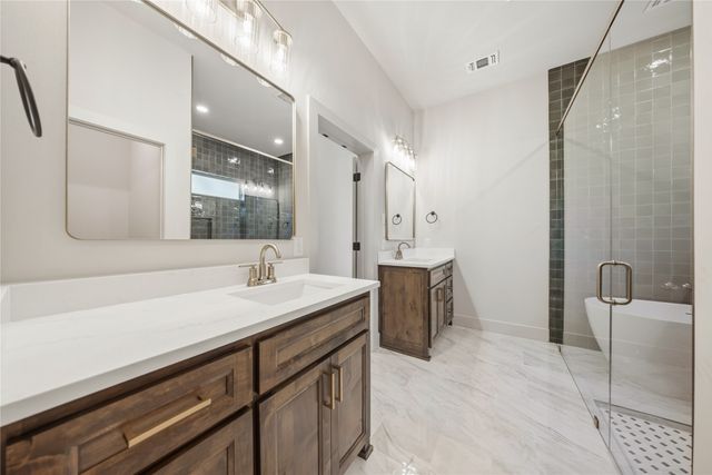 917 Boston Lane, River Oaks, TX 76114
